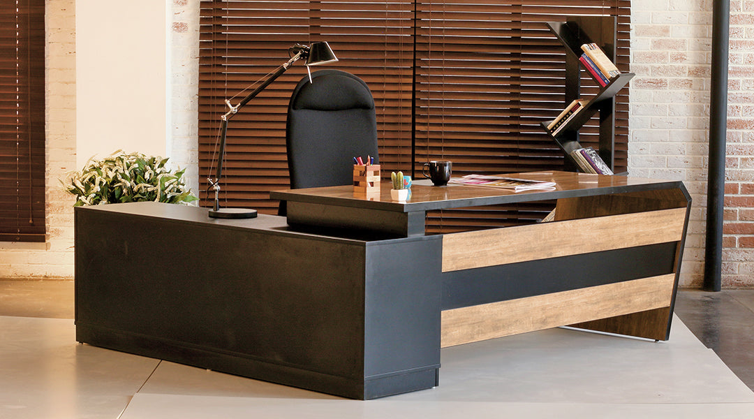 Setting the Tone: Manager Desks That Define Leadership
